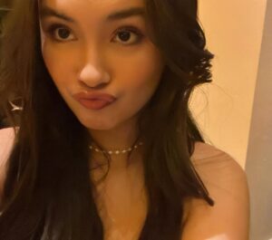 Caitlin Halderman Instagram - compilation of selfies i sent to the family group chat