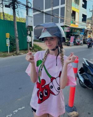 Camille Dhont Instagram - Aaaah Thailand: i🫰🏻u ❀ ◕ ‿ ◕ ❀