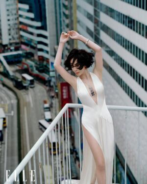 Carina Lau Instagram - ELLE CHINA April issue @ellechina @ken___hui @Cartier #cartierhk #cartier