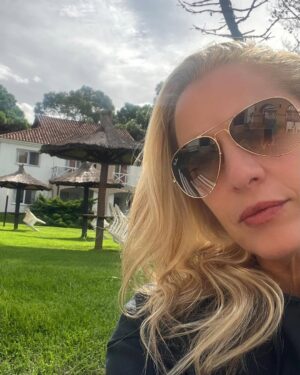 Carina Zampini Instagram - Todo belleza @delpinarapart 🌸🌸🌸