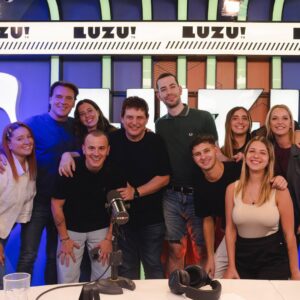 Carina Zampini Instagram - PRIMER PROGRAMA 🤩

Gracias por estar del otro lado ❤️

📸 @_brillantecomoelmar 

#lanovela #luzutv