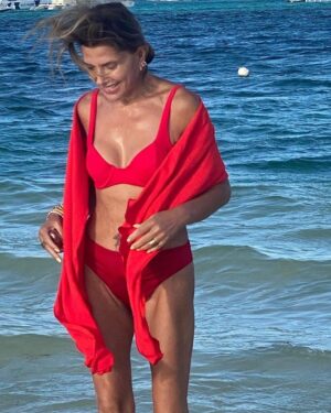 Carolina Arregui Instagram - Últimos días de verano… vamos con todo!!!❤️✨