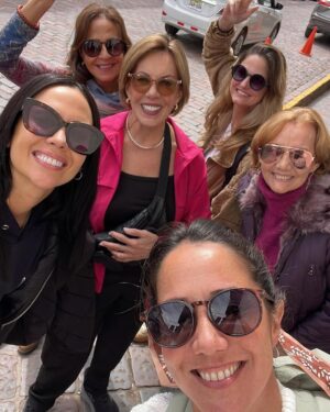 Carolina Cano Instagram - Mis mujeres♥️
Es la primera vez que viajamos juntas pero sin duda éste es el “Viaje Namber Wuan”

Tiemblen Kardashians que llegaron las huaylacas😜