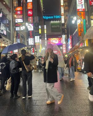 Carolina Cano Instagram - Primeros días en Japón pon.

Muy mucho todo.