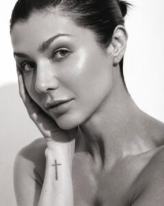 Actress Cata Freer HD Photos and Wallpapers April 2025