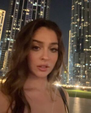 Cemre Baysel Instagram - first time in Dubai !