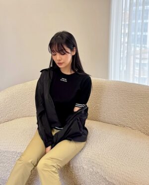 Cha Joo-young Instagram - Heal Creek ⛳️💛🏌🏻‍♀️ @cj_onstyle 
#AD #힐크릭 #CJ온스타일 #여성골프웨어