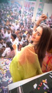 Actress Chahat Pandey HD Photos and Wallpapers April 2025