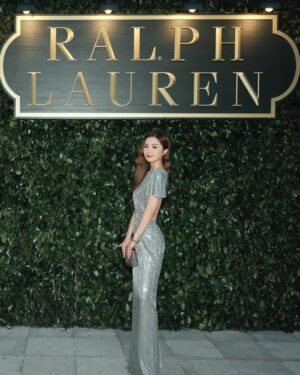 Charlene Choi Instagram - So happy to be back in Shanghai with Ralph Lauren 😍

#RalphLaurenInShanghai
#RLInTheHamptons #RalphLaurenSP25
#RalphLaurenHK
@ralphlauren 

#好彩無拔罐 😝
#去完歐洲時裝週
#上海真係一啲都唔凍 😌

Make-up by @yannesleemakeup 
Hair styled by @yanzi7513
Photographer @_loricky_