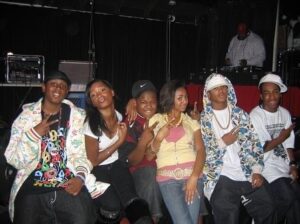 Chelsea Tavares Instagram - early 2000s loading… 😂😂😂😂😂 
lil teen hollywood . I’m crying 
PART 1 #2000sera