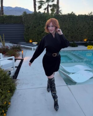 Christina Hendricks Instagram - New boots appreciation post 💋 @larroude @officiallibertine 📸 @steadig