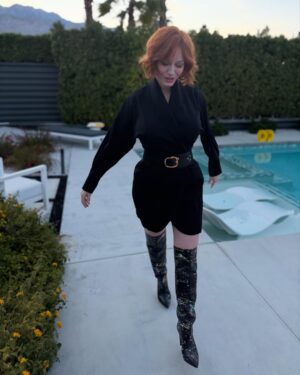 Christina Hendricks Instagram - New boots appreciation post 💋 @larroude @officiallibertine 📸 @steadig