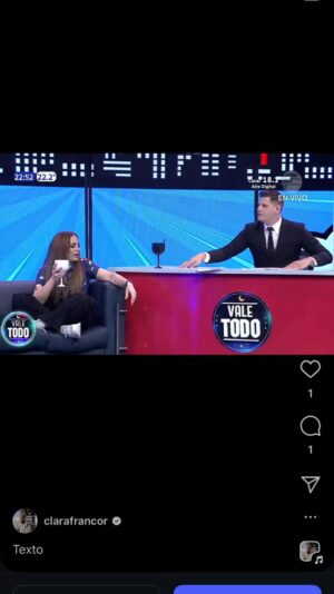 Clara Franco Instagram - Gracias por la invi @marceloburgosf y equipo! Me hallé muchísimo!🤗 Posted @withregram • @valetodoparaguay Los personajes de #ClaraFranco se someten a unas preguntas picantes de #ValeTodoPy 🤭🙂‍↔️

¿Podrán? 🤪
#TelefuturoPy
