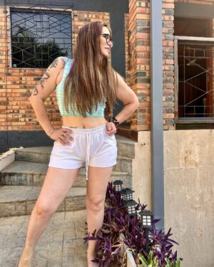 Clara Franco Instagram - Jueves menos cuarto.💫🥳 👸🏼 💎 20-03🥰
Participaciones especiales: 
Piyitoz- juanete- Carmen 🤣😎