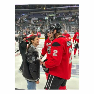 Cobie Smulders Instagram - We are very excited (but not surprised) that our team won. ❤️ A huge thank you to the @lakings for hosting the Skate for LA Strong fundraiser tonight. Was lucky enough to coach this amazing team alongside Vince. I had a night that every hockey loving girl dreams about. Thank you to those who donated, if you like to you can still do so at…  www.nhl.com/kings/fire-relief
