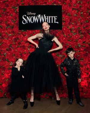 Coco Rocha Instagram - Took the littlest two to the #SnowWhite New York movie premier and bumped into the real-life princess herself @rachelzegler! ✨🍎 🏰 @ileyconran and @iverconran loved it, sadly big sister @ioniconran couldn’t come because she was rehearsing for her first theater production, but we are all super proud of her! 👑