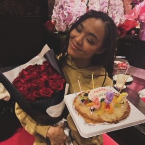 Crystal Kay Instagram - Thankyou post #39 #さんきゅう

先月でしたが、たくさんのお祝い&メッセージをサンキュー３９😘何もプランしてなかったけどこんなに祝ってもらえて、幸せ者です😆感謝の年、サンキュー精神でハッピーとありがとうを声や音楽でみんなに届けて行きたいと思います✨

Late post but BIGGEST THANKYOU TO YOU ALL for all the bday love ❤️ feeling very lucky and special on my last year in my 20s....😂😂