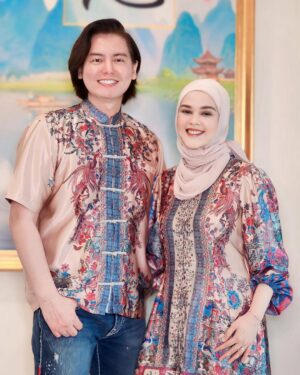 Cut Meyriska Instagram - Gong Xi Fa Cai, Xin nian kuai le🧧🧧

👚 @claire.ateliers 

#masyaallahtabarakallah 
#ShaquilleKailiDanuarta
#JourellKenzieDanuarta
#RogerChikaJourney