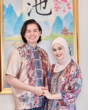 Cut Meyriska Instagram - Gong Xi Fa Cai, Xin nian kuai le🧧🧧

👚 @claire.ateliers 

#masyaallahtabarakallah 
#ShaquilleKailiDanuarta
#JourellKenzieDanuarta
#RogerChikaJourney