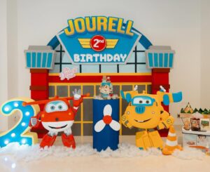 Cut Meyriska Instagram - Jourell masih Happy bgtt lihat foto2 ini 😍🥰
Pengen tiup lilin lagi 🥰

📸 @trickeffectid 
Decor @thedesserttable.id 
Cake @sugarhighpatisserie 
Souvenir @mydreamgoodies 
Snack @ivenet.id 
Souvenir @budsorganics.id 
Makanan @dapurbusastroofficial