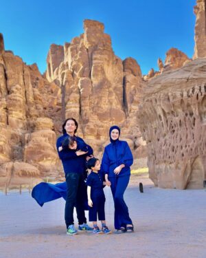 Cut Meyriska Instagram - You are enough, I don’t need anyone else.
Forever in my heart, is where you will be,
Nobody else can enter, because you have the only key.

#masyaallahtabarakallah 
#RogerChikaJourney 
#Alula