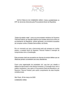 Daniela Mercury Instagram - Em um momento em que a democracia está sob ameaça em muitos países, a posição firme do Supremo Tribunal Federal é exemplo de compromisso com a Constituição. Este processo dará aos acusados as chances de ampla defesa que as ditaduras jamais concederam aos seus dissidentes. Ao lado da @comissaoarns, faço coro à decisão do STF e celebro a proteção à democracia! 🇧🇷❤️ 

#DemocraciaBrasileira #DanielaMercury