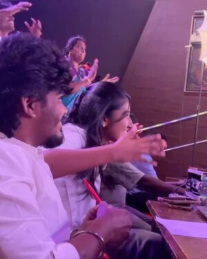 Deepika Venkatachalam Instagram - Hi from 📍 @geezsquad2.0 ,our second veedu lately. Here is a series of photos and videos that are proof of living matters to us. Spent a good 4 hours around kids, a variety of them helping me forget, time is passing.
And again, a little reminder to being the recipient of selfless love from these babies who will probably forget my face but won’t forget that woman who was dancing with smiles to make sure they stop crying. 😌🥹

Adhavadhu naan dance aadi oru papa aluradha stop pannirku na? Enna artham? The love I keep wanting keeps coming la? Here’s prooof :P🎀 

And On the way back home, all my dreams when it comes to girl education rushed through my mind and heart. Inum pannanumm, neriya pannanum, niruthama pannanum. I felt the same feeling of content even that day, ipo 3 moonu per ah padikaveikrom, of course that’s within my potential. Aana it’s a big picture, right? 
I have to make the number 3 into 300, and then 3000 and grow and multiply. Every dream starts with a moment, so did this. Andha evening, andha conversation with Raja was a reminder to that dream of mine which will bring me nothing but love from kids. :’) 🧿

I hope I do my part in this, and reciprocate the love universe has placed inside me. 💌
.
#D