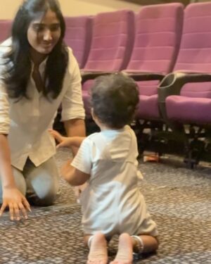 Deepika Venkatachalam Instagram - Hi from 📍 @geezsquad2.0 ,our second veedu lately. Here is a series of photos and videos that are proof of living matters to us. Spent a good 4 hours around kids, a variety of them helping me forget, time is passing.
And again, a little reminder to being the recipient of selfless love from these babies who will probably forget my face but won’t forget that woman who was dancing with smiles to make sure they stop crying. 😌🥹

Adhavadhu naan dance aadi oru papa aluradha stop pannirku na? Enna artham? The love I keep wanting keeps coming la? Here’s prooof :P🎀 

And On the way back home, all my dreams when it comes to girl education rushed through my mind and heart. Inum pannanumm, neriya pannanum, niruthama pannanum. I felt the same feeling of content even that day, ipo 3 moonu per ah padikaveikrom, of course that’s within my potential. Aana it’s a big picture, right? 
I have to make the number 3 into 300, and then 3000 and grow and multiply. Every dream starts with a moment, so did this. Andha evening, andha conversation with Raja was a reminder to that dream of mine which will bring me nothing but love from kids. :’) 🧿

I hope I do my part in this, and reciprocate the love universe has placed inside me. 💌
.
#D