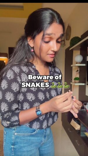 Dharshini Sambathkumar Instagram - Beware of SNAKES guysss 🐍 
.
.
#motivation #fakefriends