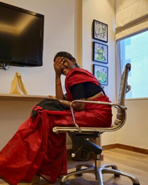 Dharshini Sambathkumar Instagram - Kalangaadha Rasathi 🥺❤️ 
Working on a new project which will create employment opportunities for many 🧿🪬