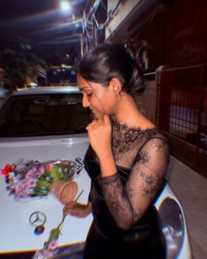 Dharshini Sambathkumar Instagram - In the world of color, she always chose black and silence 🖤  Not my car, aesthetic ah Iruku nu eduthen 🙈
.
.
#birthdayphotoshoot