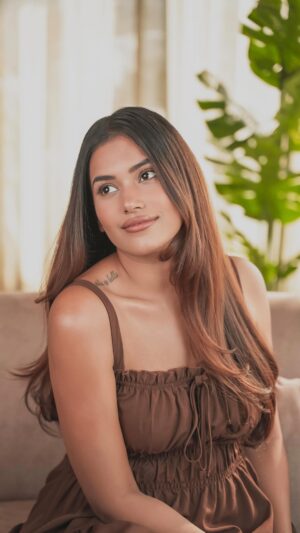 Dimpi Sanghvi Instagram - #AD

You know that one product you wish you found sooner? 

For me, it’s Indulekha Bringha Oil! 🌿💆‍♀With the goodness of Bringha and Amla, it not only controls hair fall but also boosts new hair growth that feels stronger and healthier from the roots.

Try it, your hair will thank you! ✨

@indulekha_care

 #NaturallyRevived #RootsToRevival #IndulekhaGrowthStory #MoreThanAnOil #GrowWithIndulekha #ReviveWithIndulekha #DimpiSanghvi
