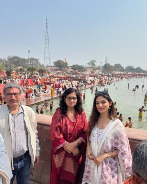 Donal Bisht Instagram - Went Ram Mandir too with family on the way back from MahaKumbh 🙏🏻 🌸 😇✨ what a beautiful journey from Saryu river to hanuman gadi to Ram mandir 🕉️ 

( phones were not allowed inside Ram mandir this time as it was high alert , maybe next time but the journey is imprinted in my heart & mind #divine 😌✨) 
(Later are some pics from Mahakumbh area too )

#ram #mandir #ayodhya #saryu #river #hanumangadi #rammandir #blessing #sprituality #god #family #visit #memory #mustvisit #landofgod #india #hinduism #in #pooja #best