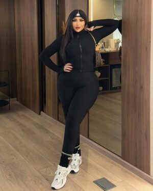 Dounia Batma Instagram - Hello …🖤
