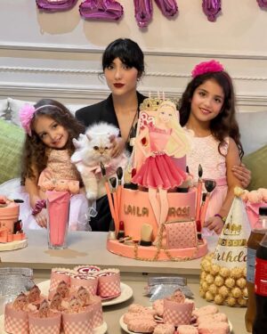 Dounia Batma Instagram - 💞💞💞💞
.
@btissambatmaofficial 
@emanebatma 
@lailaattassiofficial 
@gazal.lailarose.batma 
@fouad_qebibo 
@linabatmaofficial