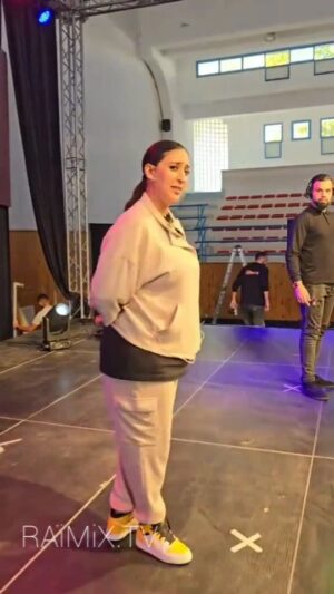 Dounia Boutazout Instagram - .
شكون توحش دندون 😍