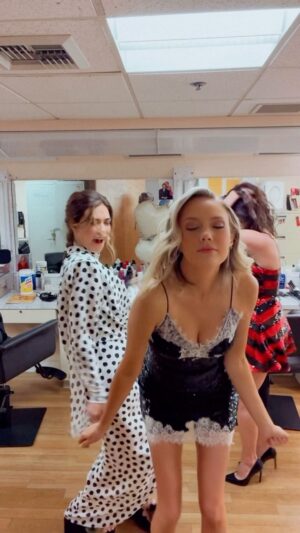Eileen Davidson Van Patten Instagram - Somebody’s watching me…. 👀

A little pre taping dance party this morning in hair and makeup 💃🏼 @youngandrestlesscbs #bts #danceparty #dance #dancevideos #actor #filming #fyp #anxiety