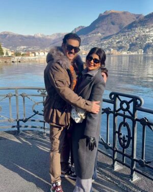 Elham Al Fadalah Instagram - مساء الخير من لوجانو ~ سويسرا 

It’s time for our winter break @shehabaljowhar ❤️