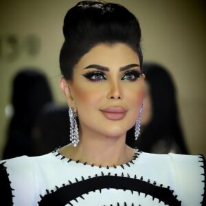 Elham Al Fadalah Instagram - وانتهت قصة #خواتي_غناتي 
شكرا لكل شخص تعب و ساهم في نجاح هذا العمل ✨

شكراً الكاتبه المبدعه
 #جميله_جمعه 
@jamilah.kwt 

والمخرج صانع النجوم
#سائد_الهواري 
@saedalhawwari 

وشكر خاص لزوجي ❤️
بمقام ابي و اخي وسندي و صديقي و رفيق دربي وقوتي على جهوده ووقفته معي لنجاح العمل عسى الله لا يحرمني من وجودك بدنيتي ❤️
#شهاب_جوهر @shehabaljowhar