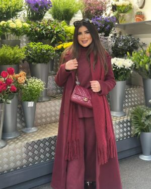 Elham Al Fadalah Instagram - لوكات سفرة لندن كلها من #شي_ان  والحين نزلو كولكشن رمضان من الدراريع والاكسسوارات والمواعين اغراضهم تينن ومسوين خصومات بمناسبة قرب شهر رمضان المبارك 

وكود خصمي يخصم خصم اضافي بنسبة 20% 
ELHAM

@shein_ar #sheinramadan ，#SHEINramadansale, #ad
وهذه ارقام القطع اللي لابستها:

البنفسجي
44777660
25411675

البني
42397466
45713251
45825947

العنابي
42596587
49230889
48639551