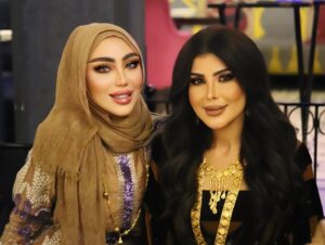 Elham Al Fadalah Instagram - غبقة #بيت_حموله 

شرفتونا ونورتونا واستانسنا بشوفتكم والحمد لله على نجاح مسلسلنا الرمضاني #بيت_حموله 

ينعاد عليكم يارب بالصحة والعافية ومن نجاح لنجاح 

@shehabaljowhar 
@saedalhawwari 
@jamilah.kwt
@taif_6666
@shahdalyasen1 
@h.alhaddad.official 
@layalidehrab 
@abdullah_albloushiii 
@zaynab_karam_ 
@mansouralbloushiiiii 
@zyshaaban 
@shailasabt 
@shamlanalomairii 
@shaimaa_qambar 
@ghrour.safar 
@ahmad.binhussain 
@dr.desho 
@zahradehrab 
@alaahosany
@fay_alsharqawi 
@a7mad_alsalman 
@hussein.younes9 
@hmane_92 
@esraa.makeupartistt 
@talents_production 
@mq_photoshoot