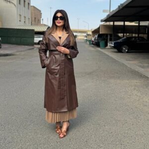 Elham Al Fadalah Instagram - هب البراد وزانت النفسية .. ويازين الشتا وهدومه 🧥
@shein_ar @sheinofficial 

استغلوا خصومات البلاك فرايدي اللي مسوينها شي ان على ملابس الشتا اللي نسبة الخصم فيها تصل الى 90% .. من كثر ما ملابسهم تينن احترت شنو اخذ وشنو اخلي .. فاخترت لكم هذه التنسيقات الشتوية الجميلة وارقام القطع مكتوبة تحت، وكود خصمي يخصم لكم خصم اضافي فوق خصومات البلاك فرايدي :

كود الخصم الاضافي: 
ELHAM

ارقام القطع:

842553
38649715
43157585
26757338
43411035
41942435

#SHEINblackfriday
#ad #الهام_الفضاله #winteroutfit