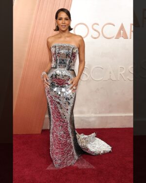 Elizabeth Banks Instagram - Sad to miss the Oscars this year, but at least I got to watch it from Toronto with Matthew Macfadyen. Highlight was Conan climbing out of Demi and we chose @halleberry as best dressed obviously.