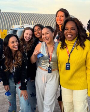 Emily Calandrelli Instagram - She did it 💗

@amandangocnguyen put her astronaut dreams on hold so that she could rewrite laws to protect sexual assault survivors like herself. I met her 11 years ago at NASA and know she’s worked incredibly hard to earn this dream of hers. 

Check out her page to learn the science she brought up with her during flight! 

So proud of her!