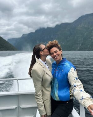 Emina Jahović Instagram - 😁🍀💫🙌🏻