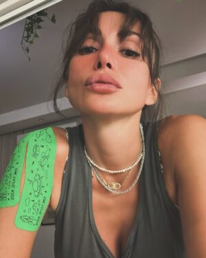 Emina Jahović Instagram - One of those friends that ,when you see them after 5 years you think that it was yesterday…
He’s been my reminder always, in my lowest, that I am the one who deserves the best… 
even If I didn’t… 🥹
That one friend who tells you not to wear something because it doesn’t look good on you, straight a head and who doesn’t care because he knows he is speaking the truth.
The one who always represented me in crowd as a queen but sometimes treated me like a child that has something more to learn, with a very good criticism.
 This is 21 year old friendship of ours,and it’s just the best and same , even better every single time because the sincere love is the only reason.
Today he is father of 2 amazing kids, husband that does not exist anymore on this planet to an amazing African bombshell @repajanaledi ,and just one of the best souls I have ever had opportunity to meet. 
I am grateful for you @bojanrepaja 
Thank you for sharing with me same time lap on this planet…
And thank you for coming last night over to help me to pack my luggage, clean my dishes, serving us food…
since my injuries continue to happen…
I promise you, this is the last😂😂😂
I ♥️ You