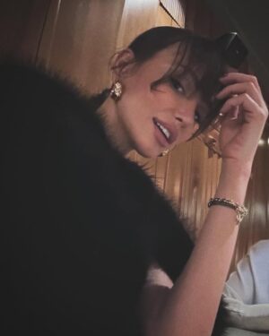 Emina Jahović Instagram - happiness first🥂