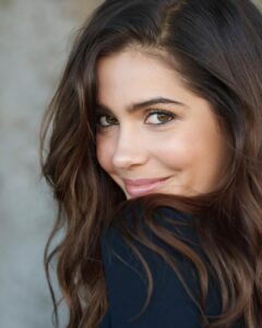 Actress Emmy Perry HD Photos and Wallpapers March 2025
