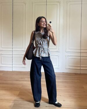 Eva Celia Instagram - Glasses or no glasses? I'll let you decide on this one 🥸