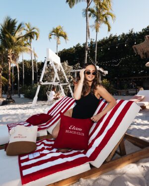 Fabiola Guajardo Instagram - ETAM BEACH CLUB 🏖️

Siempre lo haces increíble y especial @etam_mx @etam 

La nueva colección está!!!!! 🔥🔥🔥
Felicidades @macabeso YOU NAILED IT!!! ✨

💄@ferquinzanosmakeup para #etambeachclub
